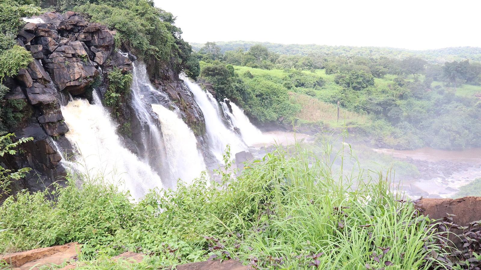 Chutes de Boali et végétation environnante en République centrafricaine